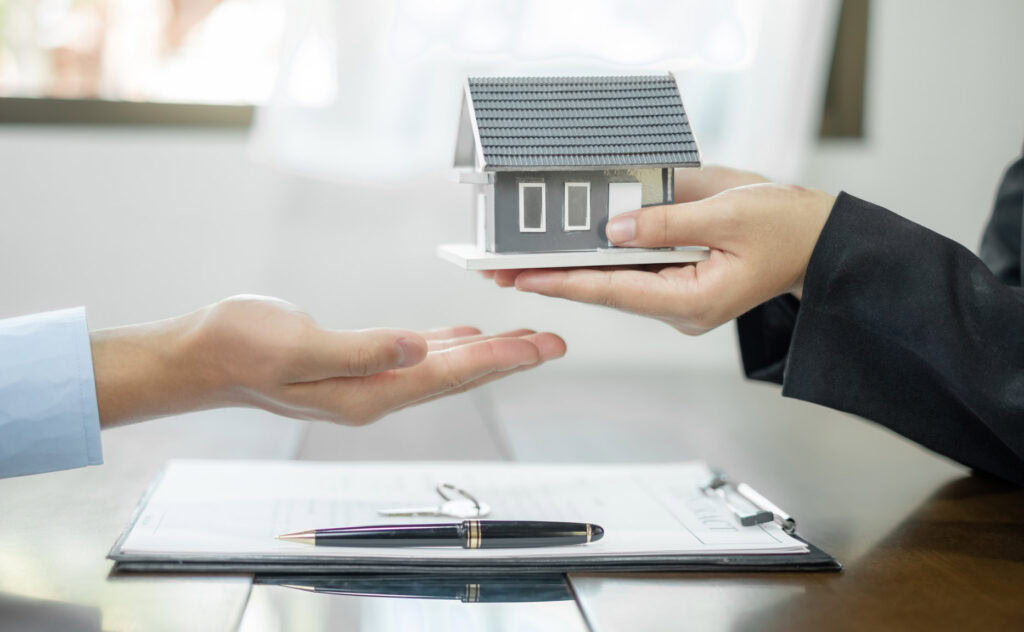 Erbengemeinschaft: Tipps für den gemeinsamen Hausverkauf