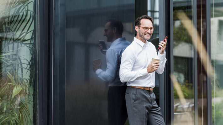 Wir bieten vielversprechende Karriereoptionen, überdurchschnittliche Bezahlung und kontinuierliche Weiterbildung.