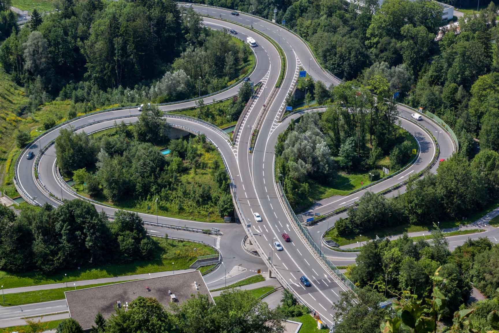 Autobahnkreuz von oben